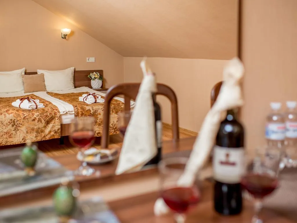 Hotel&SPA Restaurant Pysanka Lviv 3*,